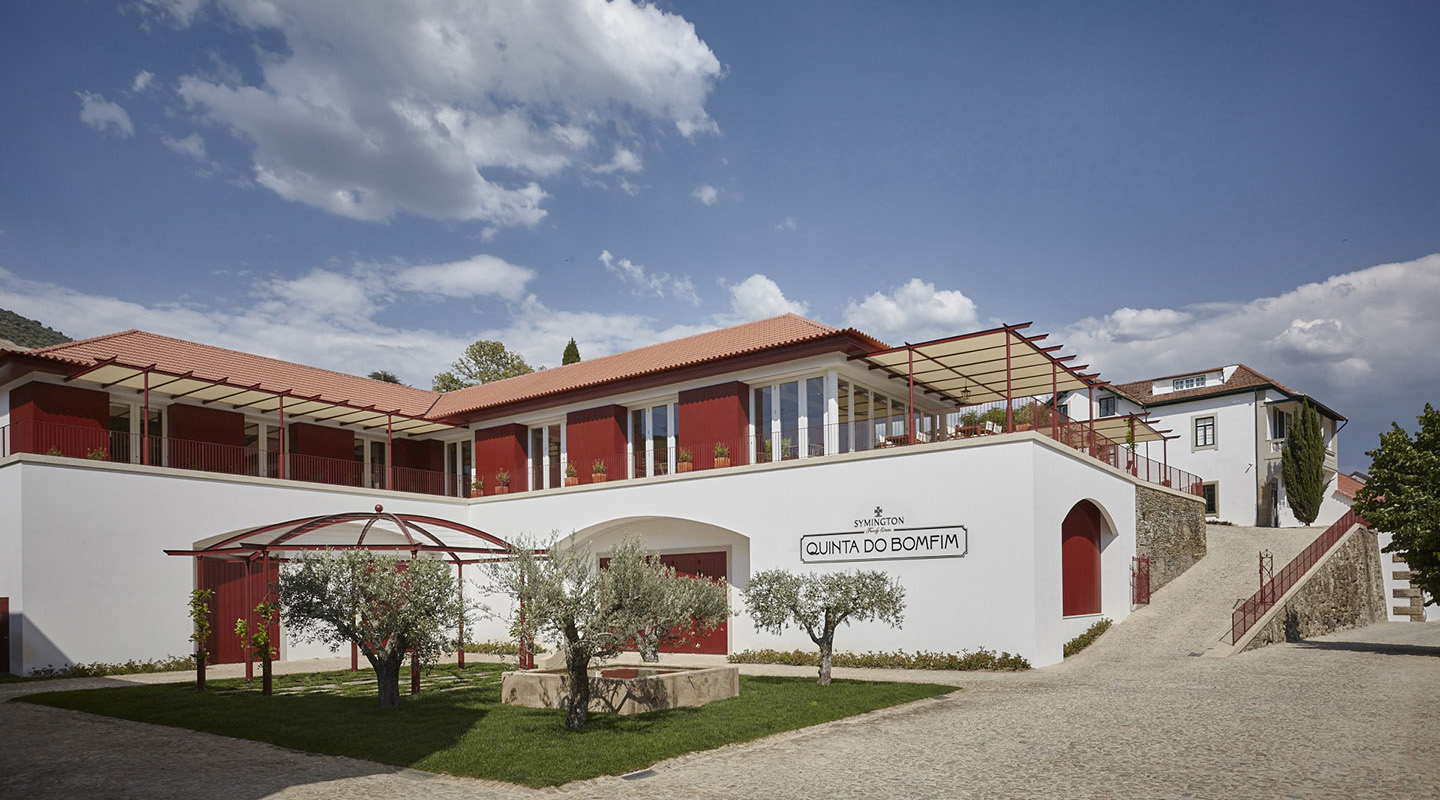 The lagar winery on the ground level and above it the tasting room and terrace